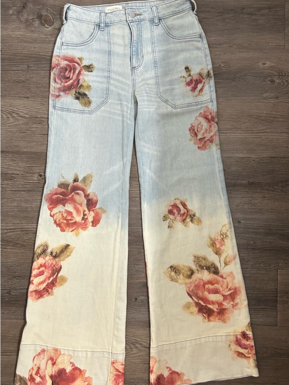 The Rylan Relaxed High-Rise Jeans by Pilcro - Picture 6 of 7